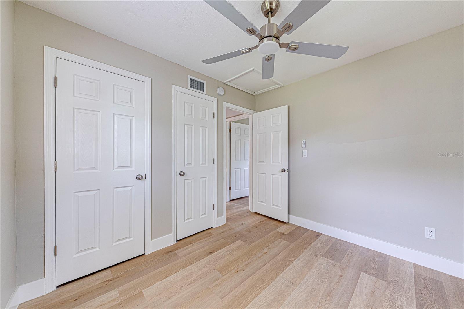 Image 18 of 32 For 1125 Lincoln Terrace