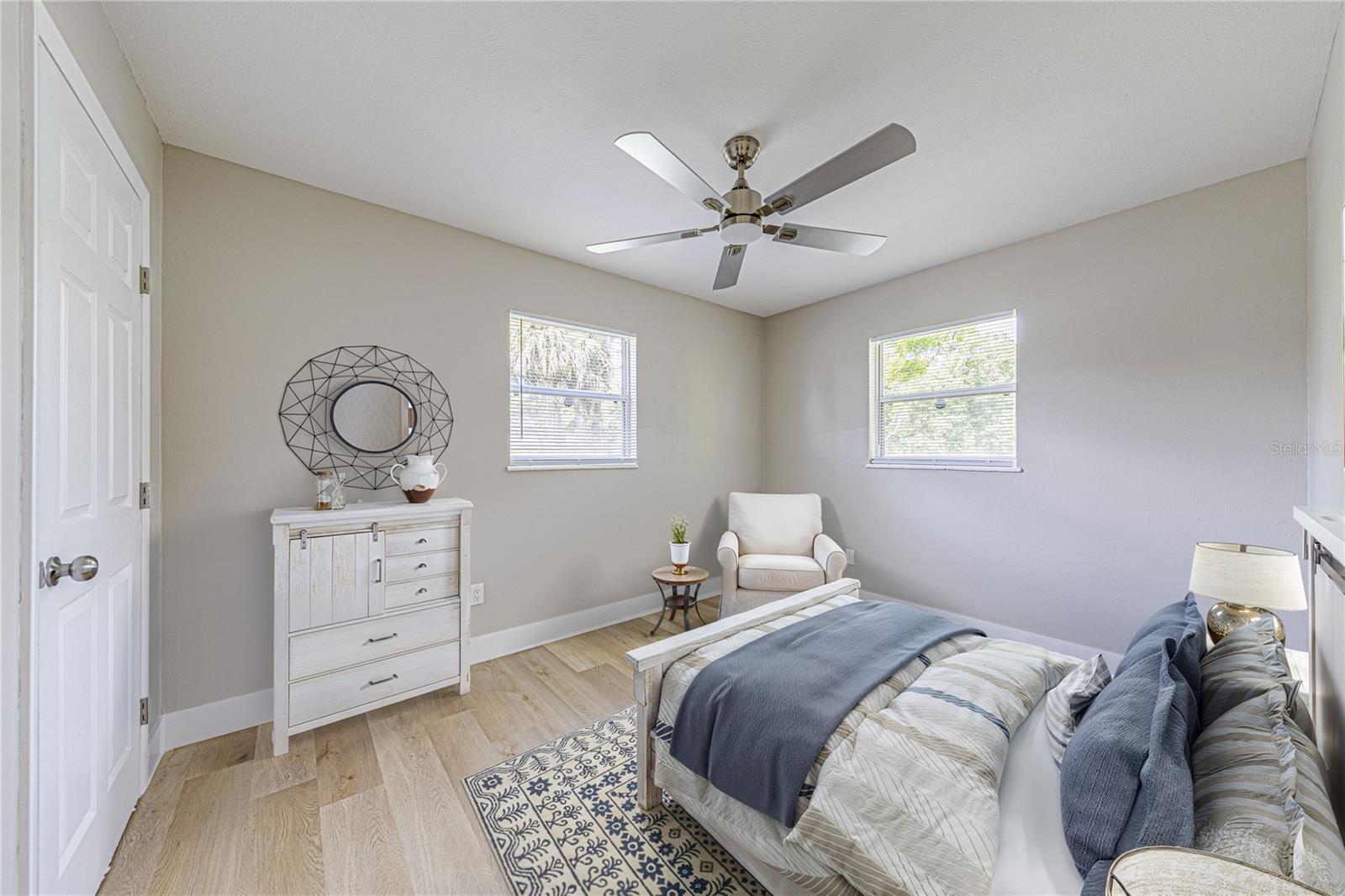 Image 9 of 32 For 1125 Lincoln Terrace