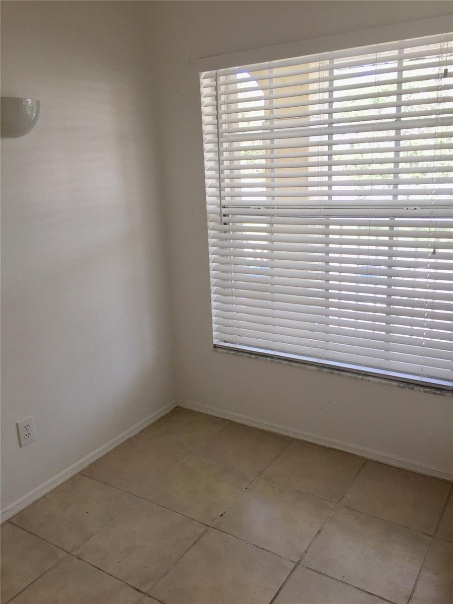 Image 11 of 24 For 13917 Timberland Drive 202