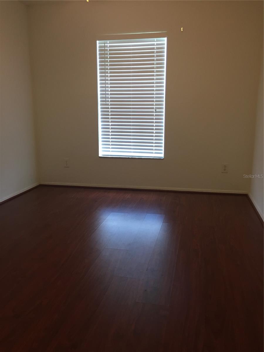 Image 12 of 24 For 13917 Timberland Drive 202