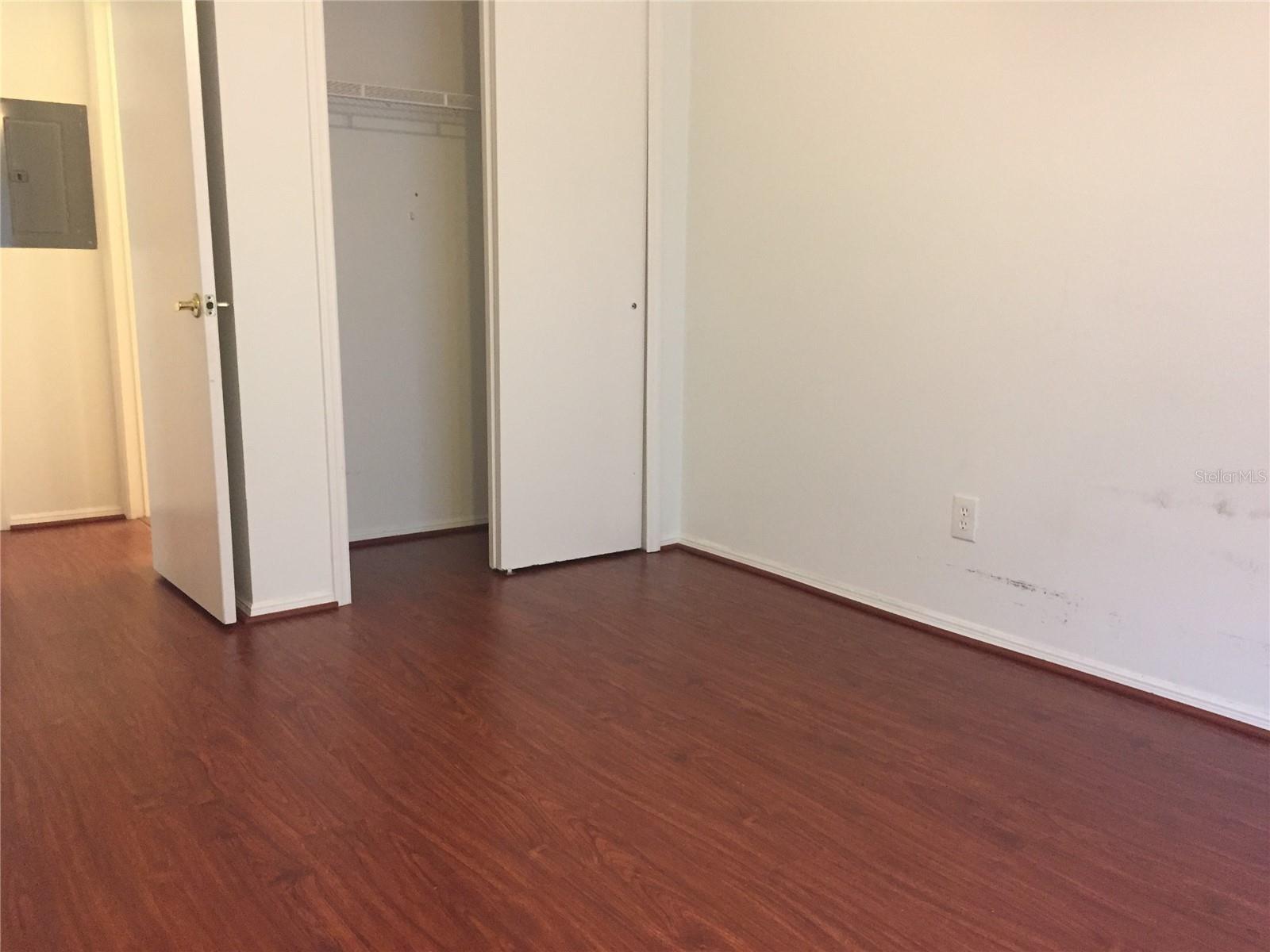 Image 13 of 24 For 13917 Timberland Drive 202