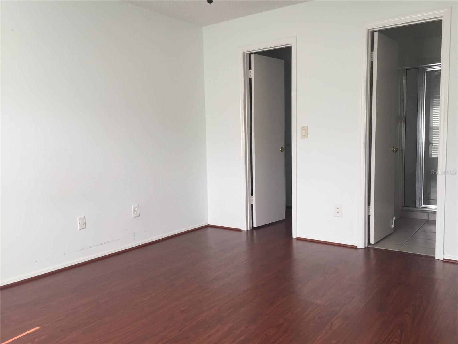 Image 9 of 24 For 13917 Timberland Drive 202