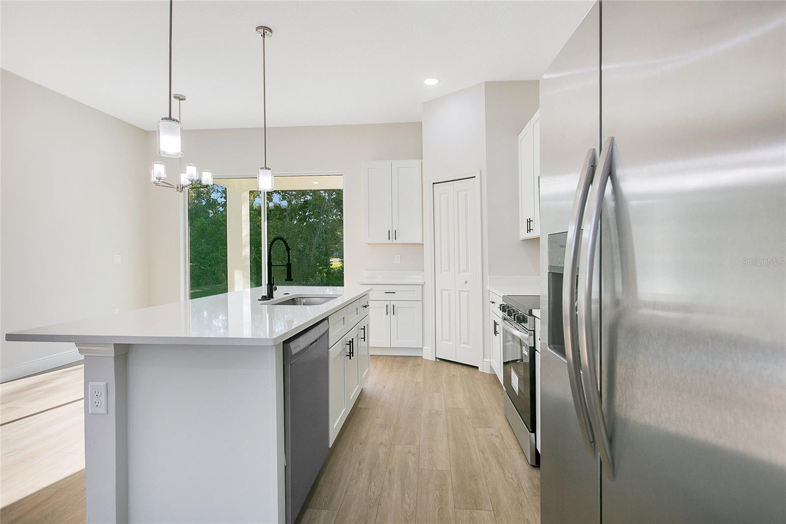 Image 10 of 27 For 7075 131st Loop