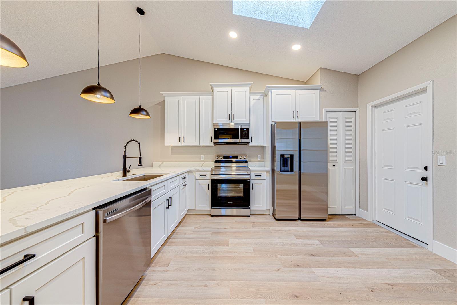 Image 16 of 42 For 2453 Long Meadow Way