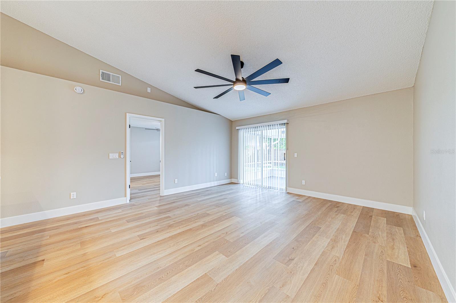 Image 22 of 42 For 2453 Long Meadow Way