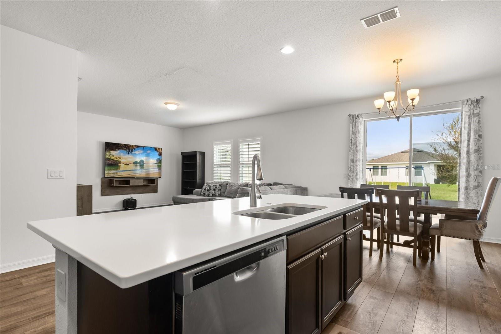 Image 10 of 33 For 2933 Deerberry Lane