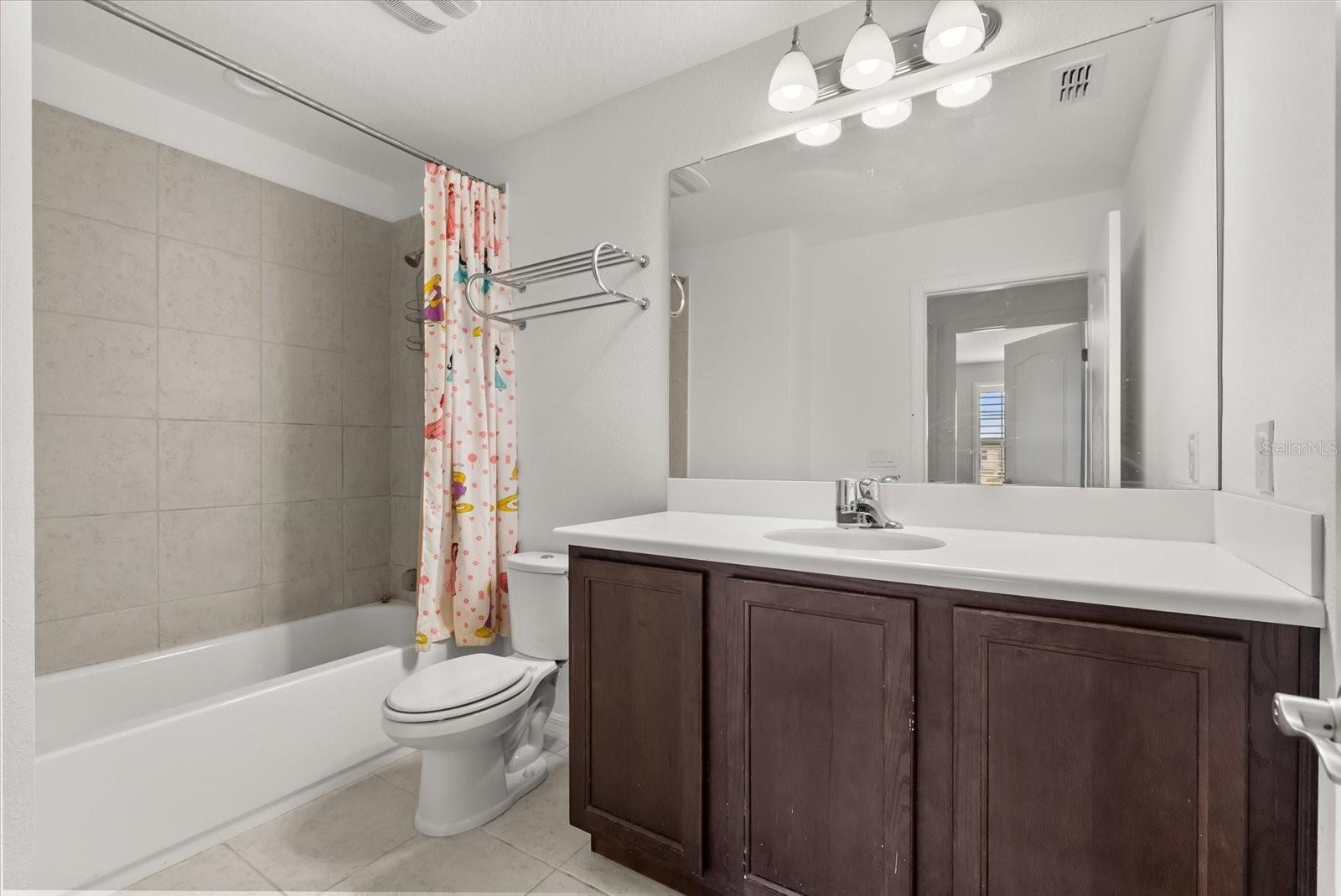 Image 18 of 33 For 2933 Deerberry Lane