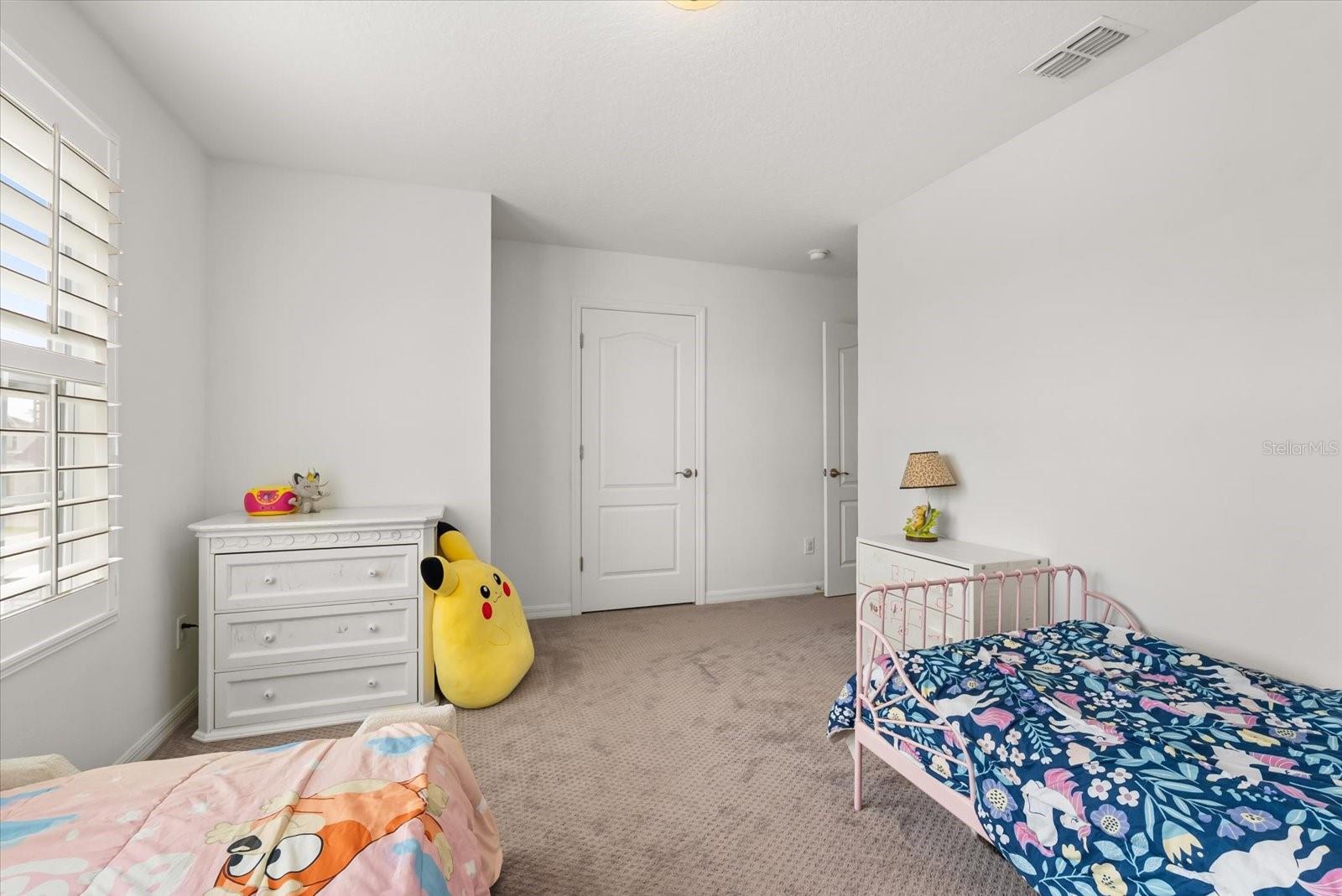 Image 23 of 33 For 2933 Deerberry Lane