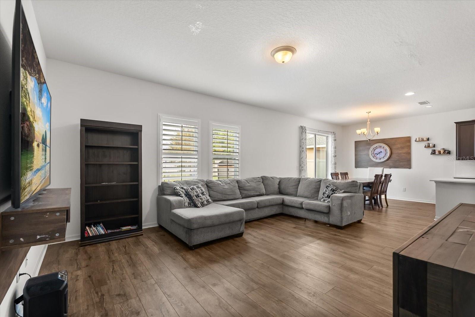 Image 4 of 33 For 2933 Deerberry Lane