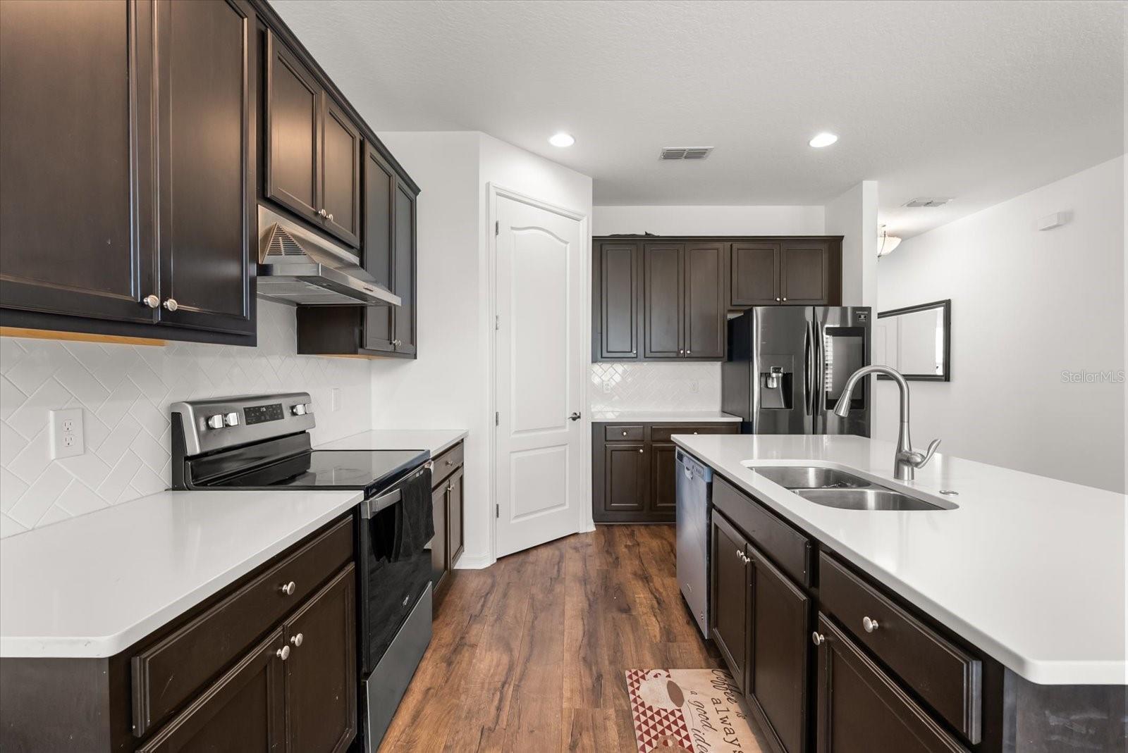 Image 8 of 33 For 2933 Deerberry Lane