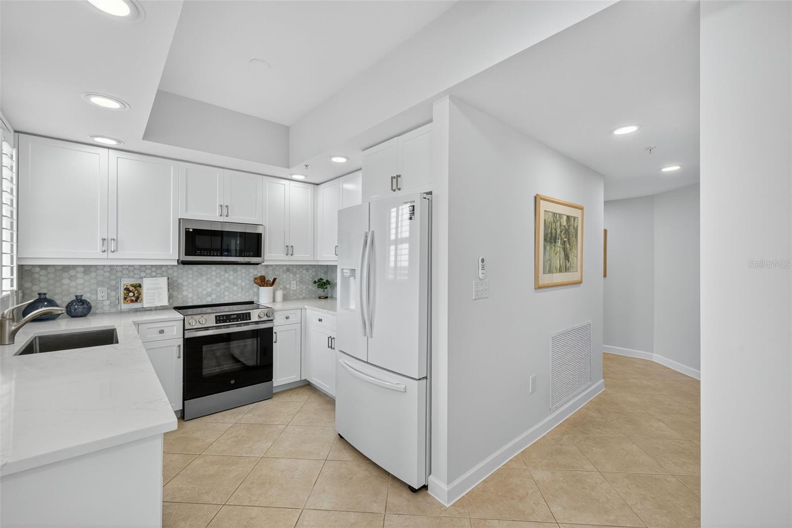 Image 14 of 46 For 325 Dunes Boulevard 1007