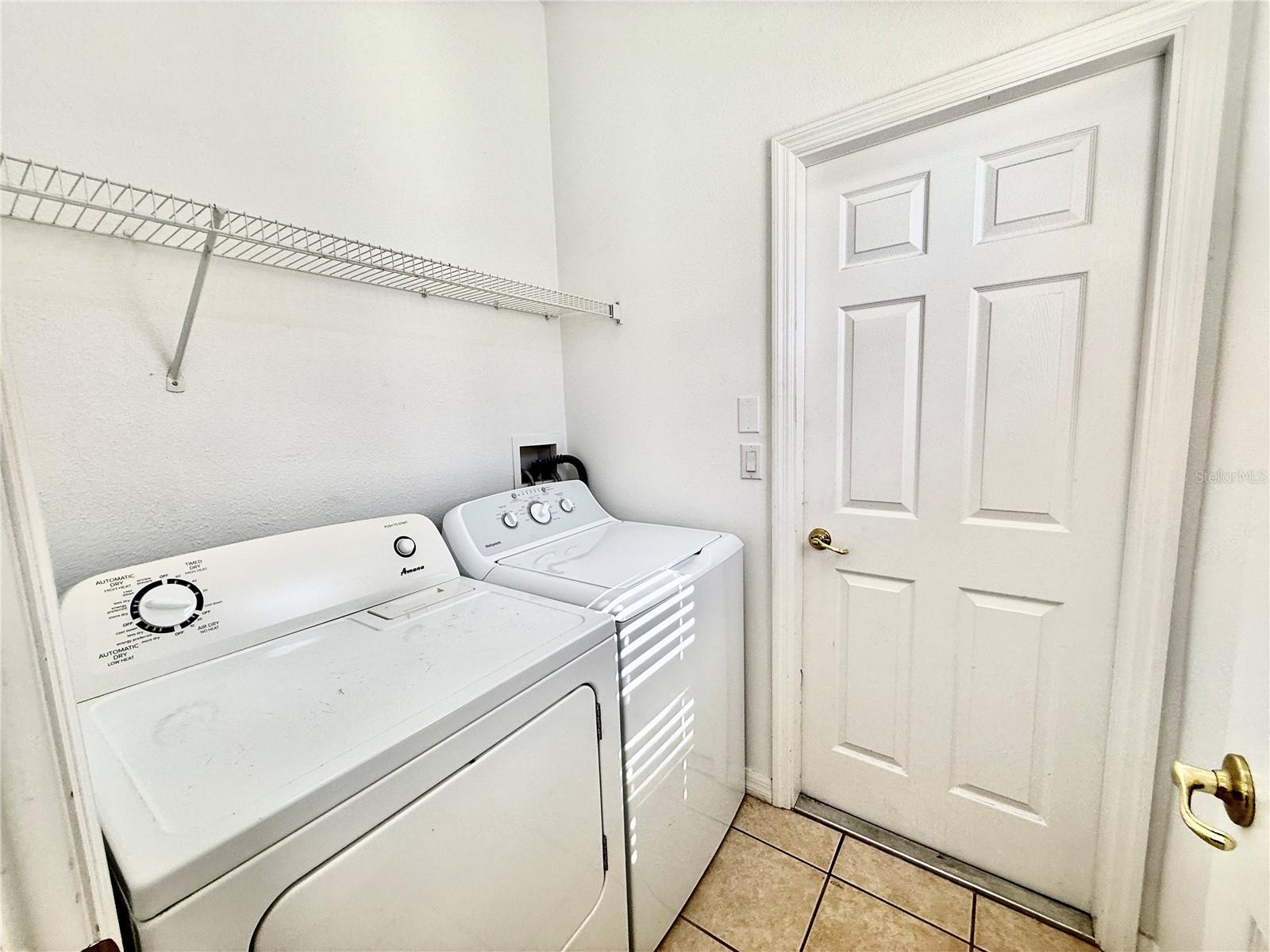 Image 17 of 50 For 943 Corvina Drive