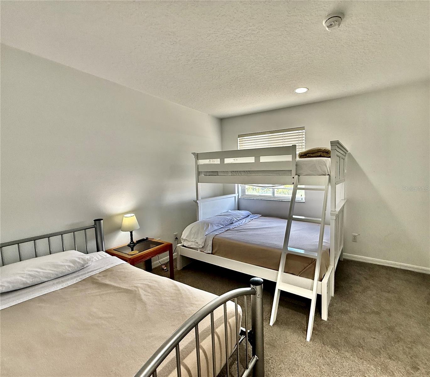 Image 39 of 50 For 943 Corvina Drive