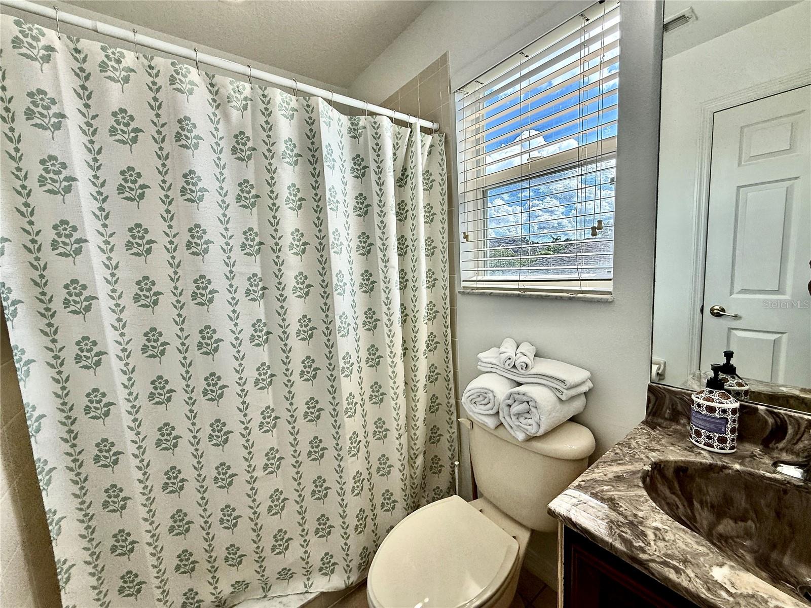 Image 41 of 50 For 943 Corvina Drive