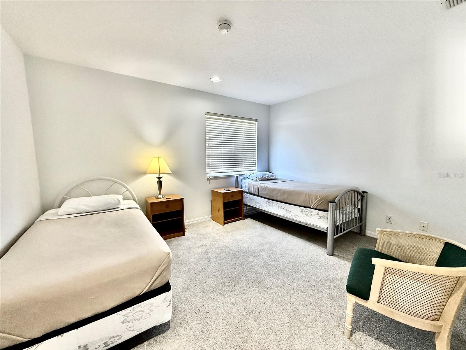 Image 45 of 50 For 943 Corvina Drive