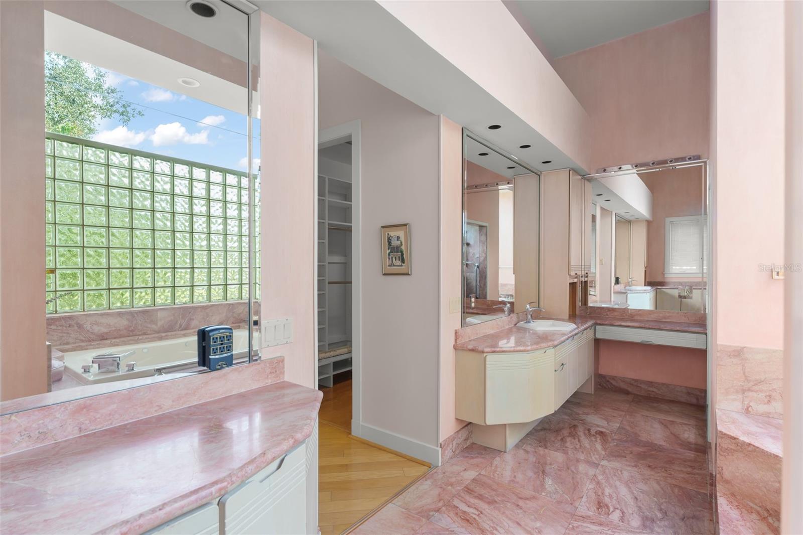 Image 30 of 47 For 5036 Latrobe Drive