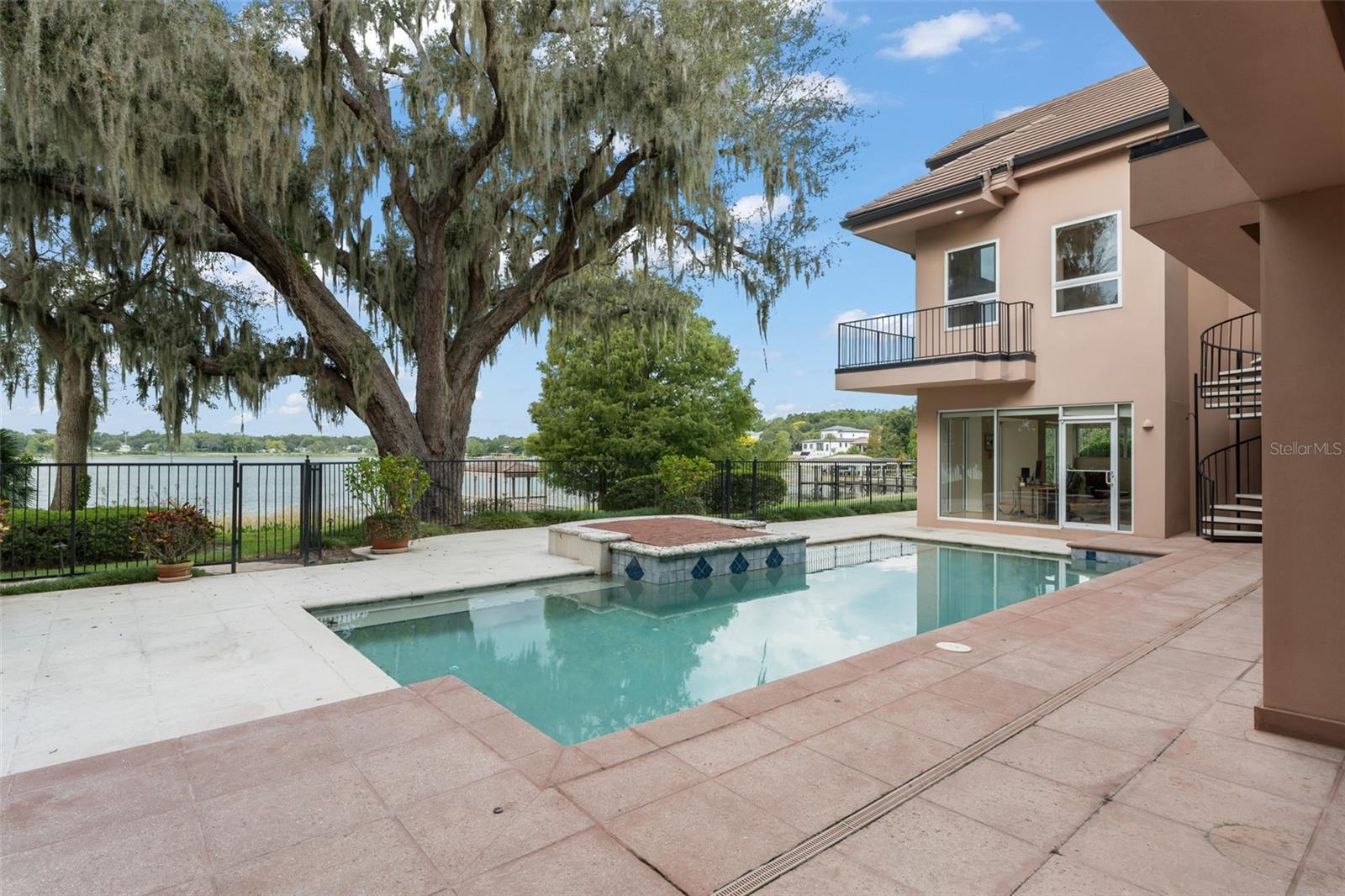 Image 45 of 47 For 5036 Latrobe Drive