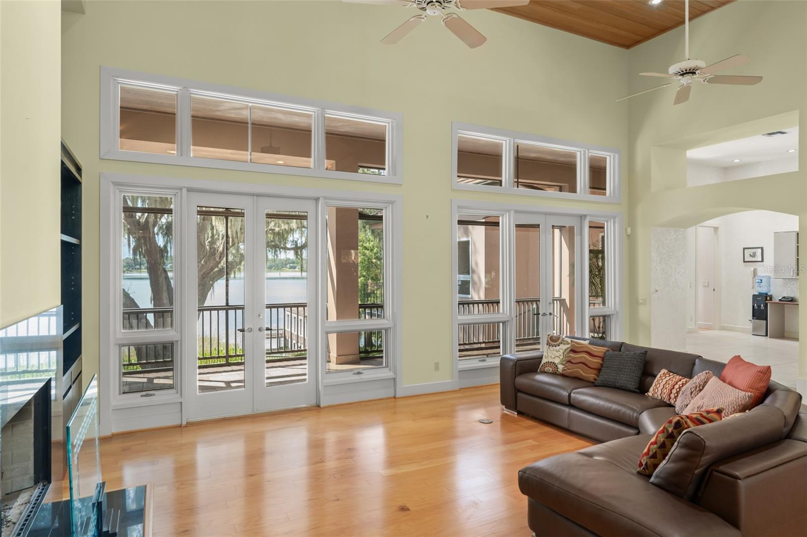 Image 7 of 47 For 5036 Latrobe Drive