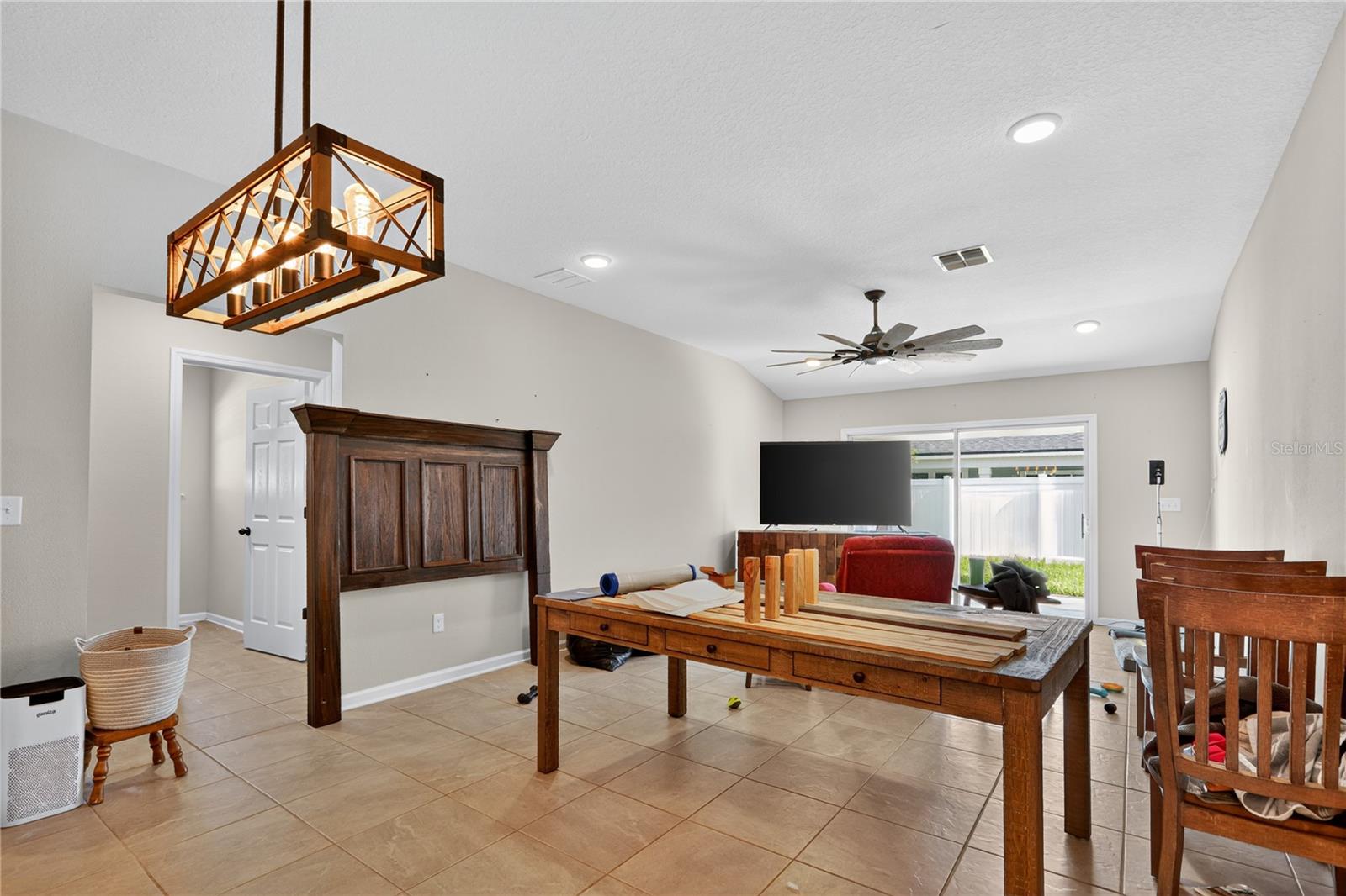 Image 10 of 29 For 13635 Harlowton Avenue