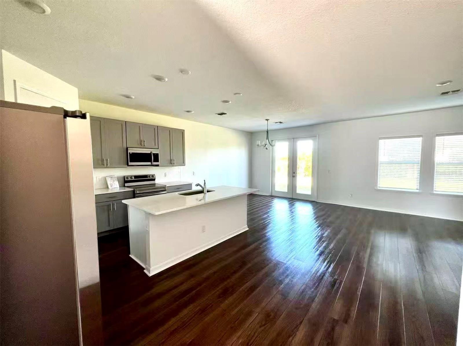 Image 3 of 14 For 2114 Derwent Drive
