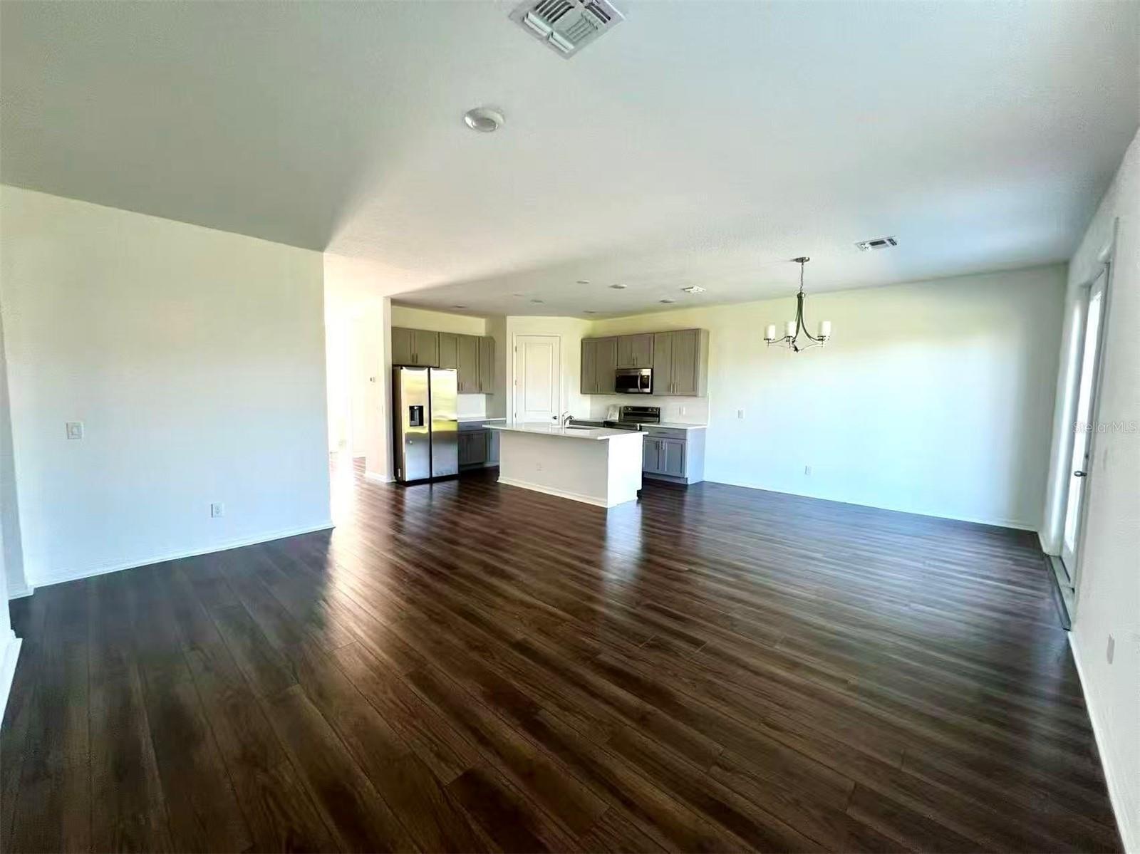Image 5 of 14 For 2114 Derwent Drive