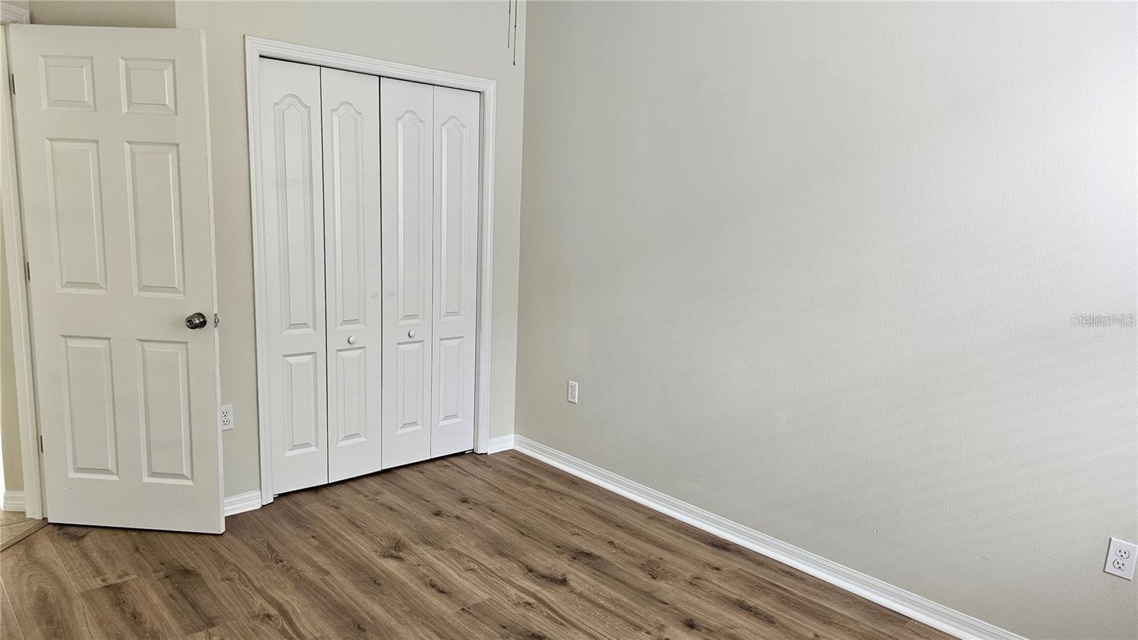 Image 15 of 49 For 2528 Ladoga Drive