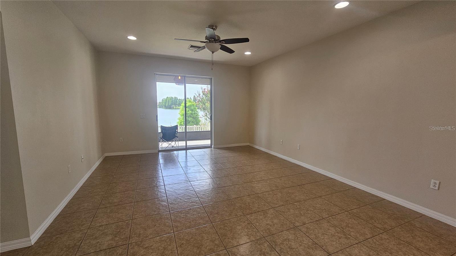 Image 18 of 49 For 2528 Ladoga Drive