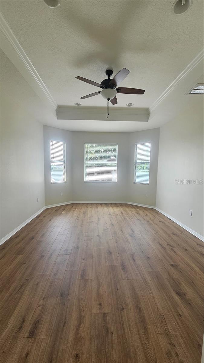 Image 21 of 49 For 2528 Ladoga Drive
