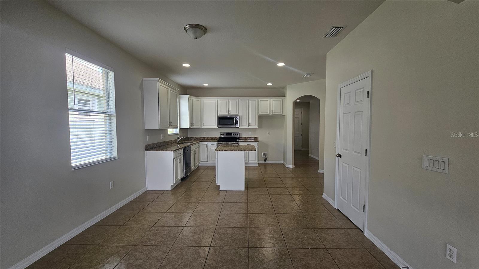 Image 9 of 49 For 2528 Ladoga Drive