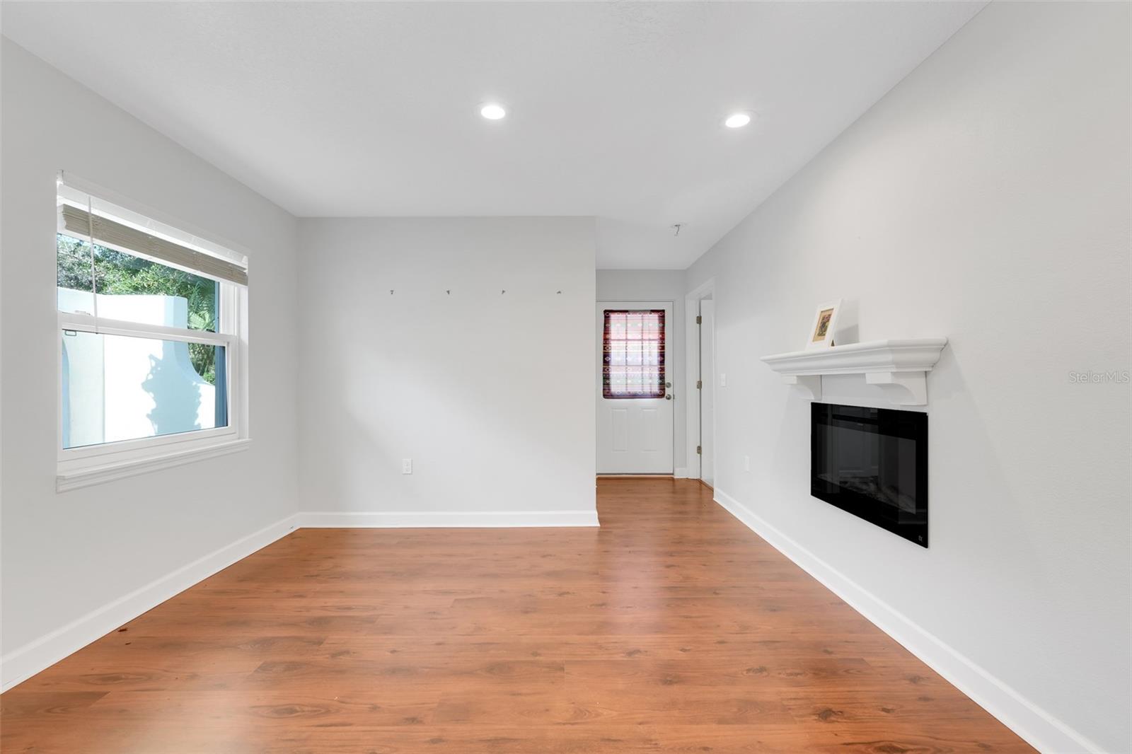 Image 14 of 47 For 600 Chelsea Road