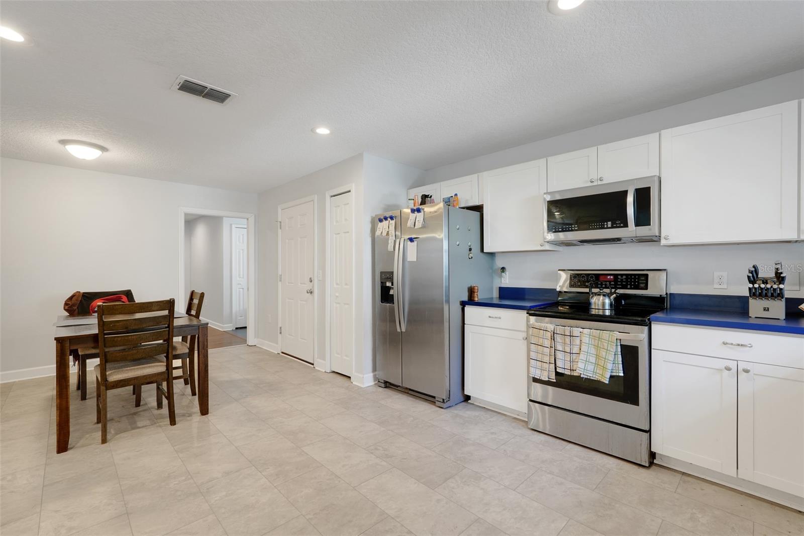 Image 17 of 47 For 600 Chelsea Road