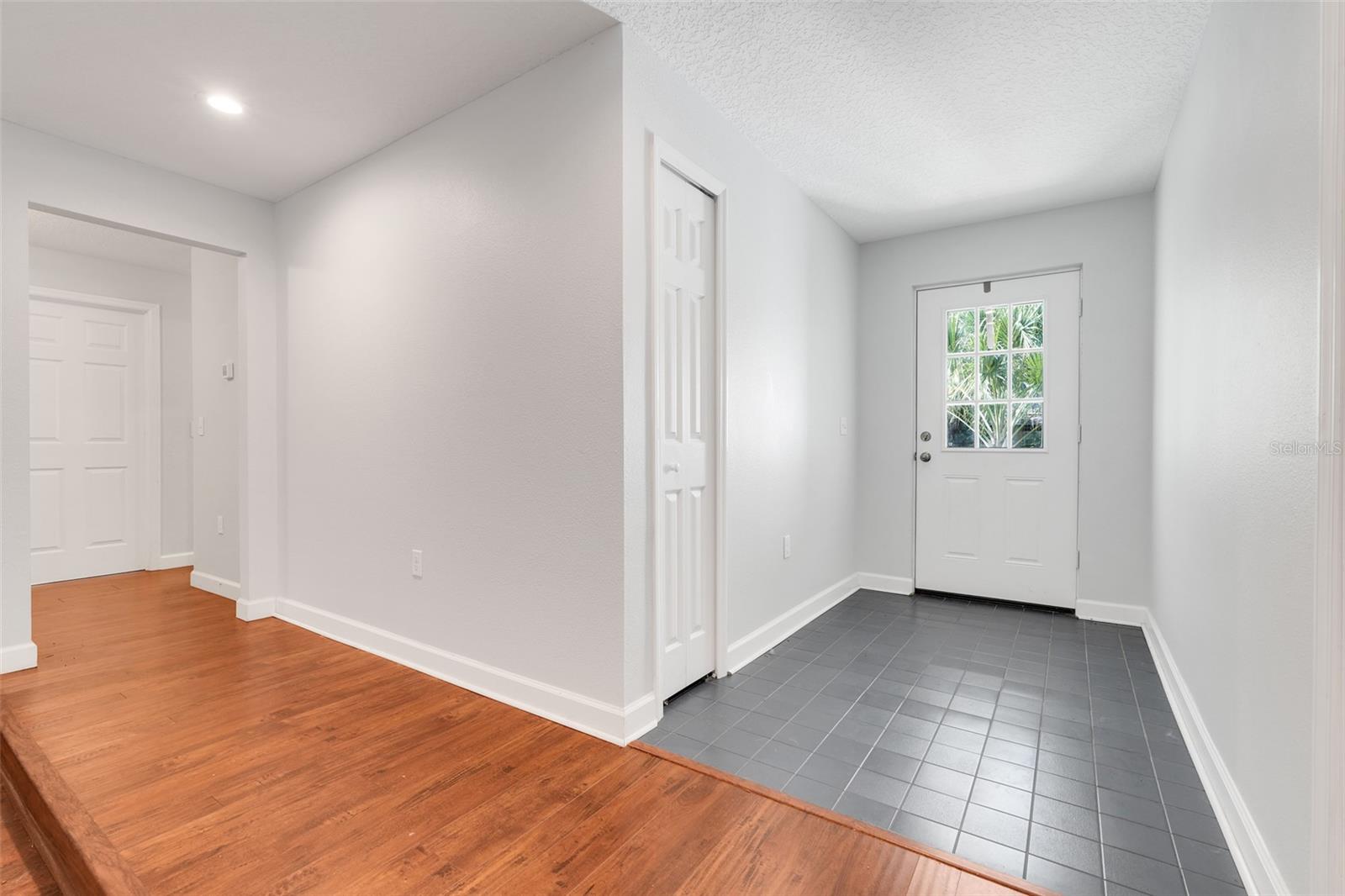 Image 7 of 47 For 600 Chelsea Road