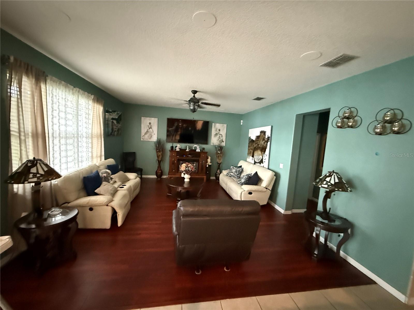 Image 4 of 5 For 14909 Braywood Trail