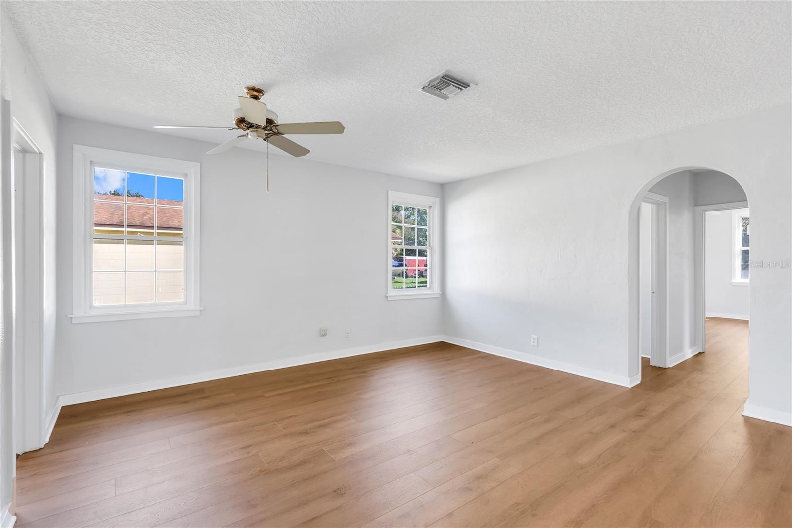 Image 7 of 29 For 4801 Andrus Avenue