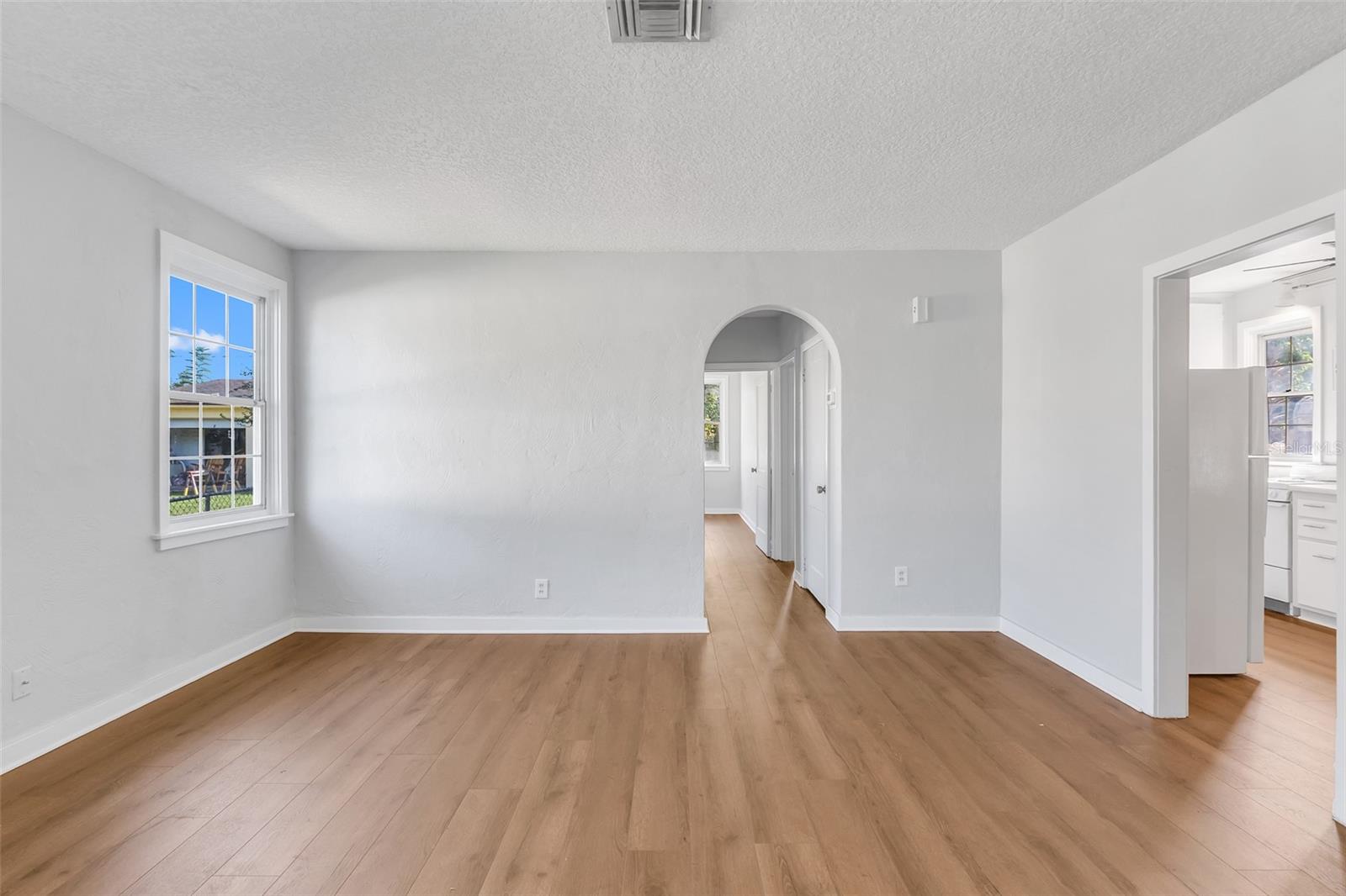 Image 8 of 29 For 4801 Andrus Avenue