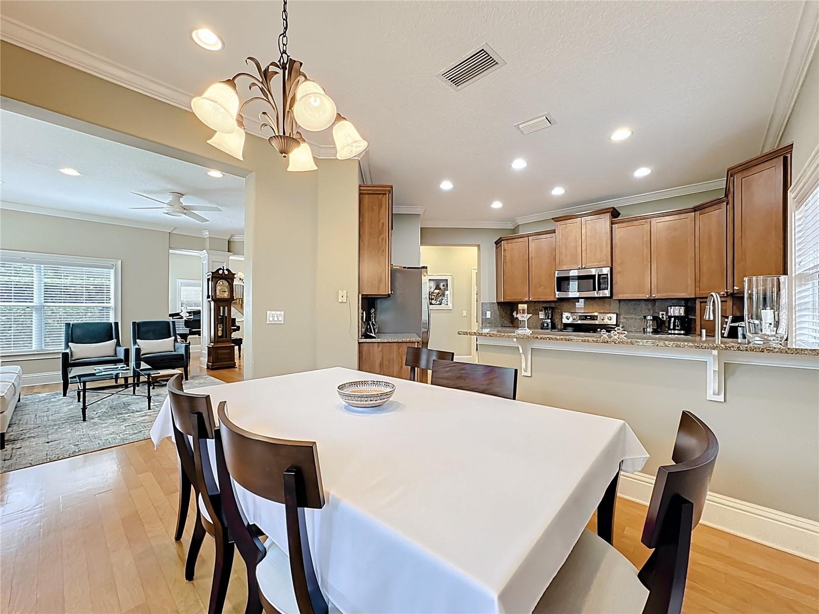 Image 12 of 60 For 6919 Brescia Way