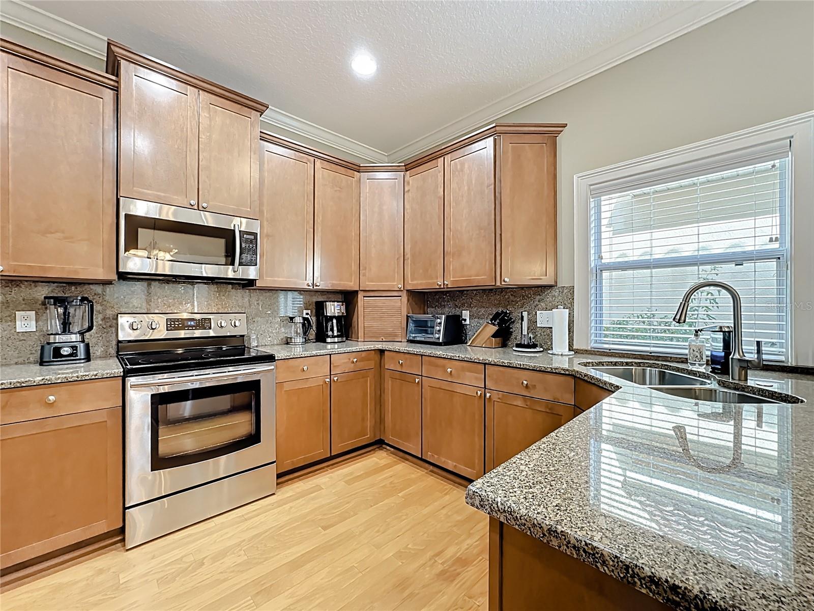 Image 21 of 60 For 6919 Brescia Way