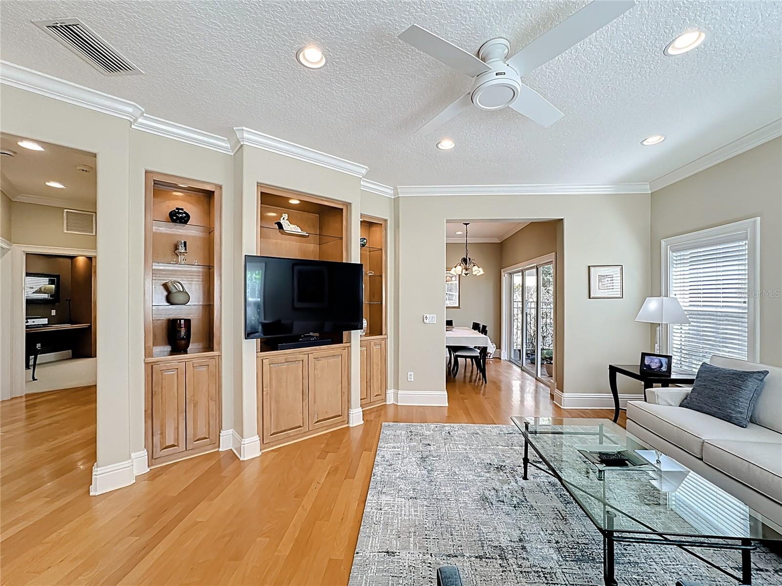 Image 7 of 60 For 6919 Brescia Way