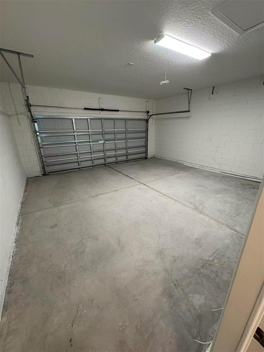 Image 17 of 34 For 2033 10th Avenue