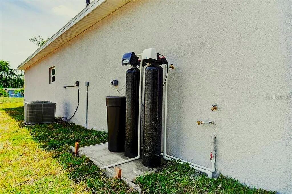 Image 21 of 34 For 2033 10th Avenue