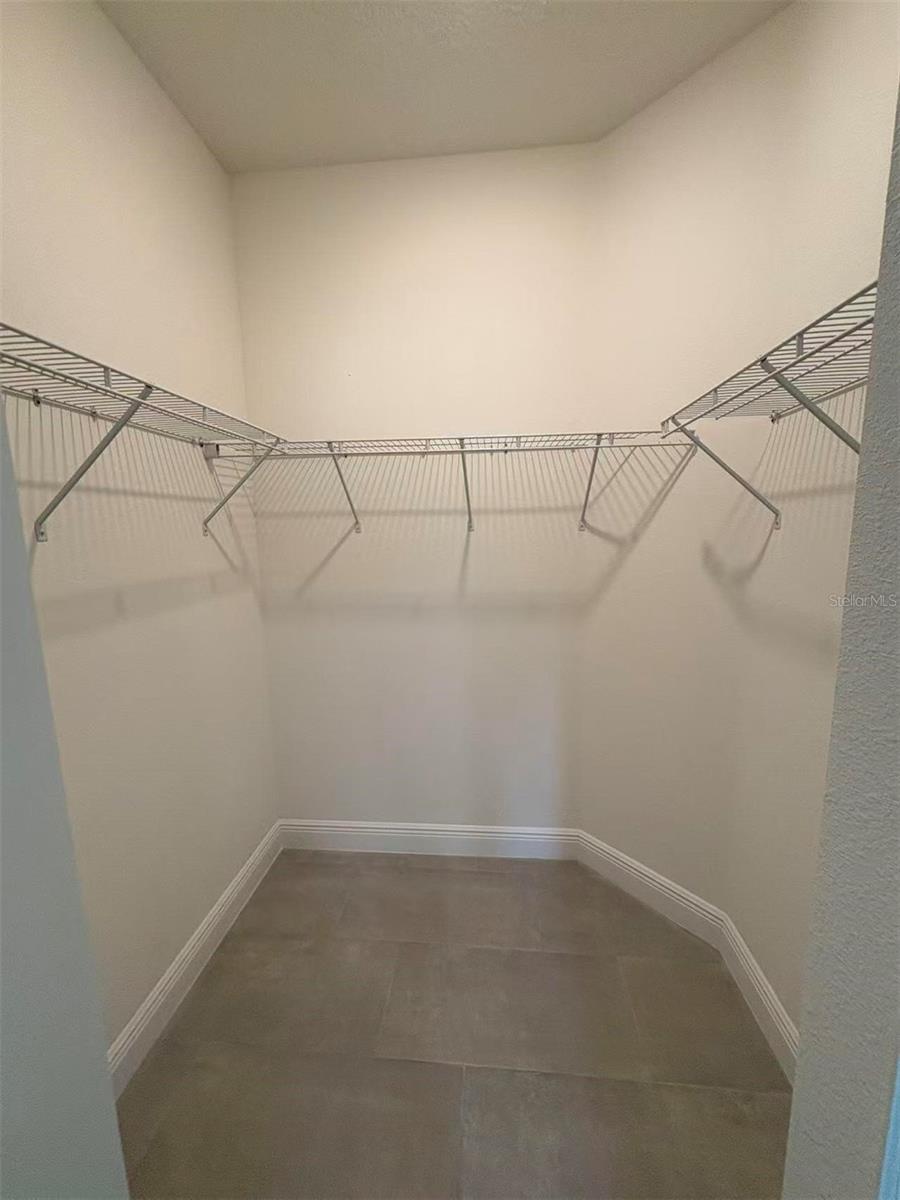 Image 26 of 34 For 2033 10th Avenue