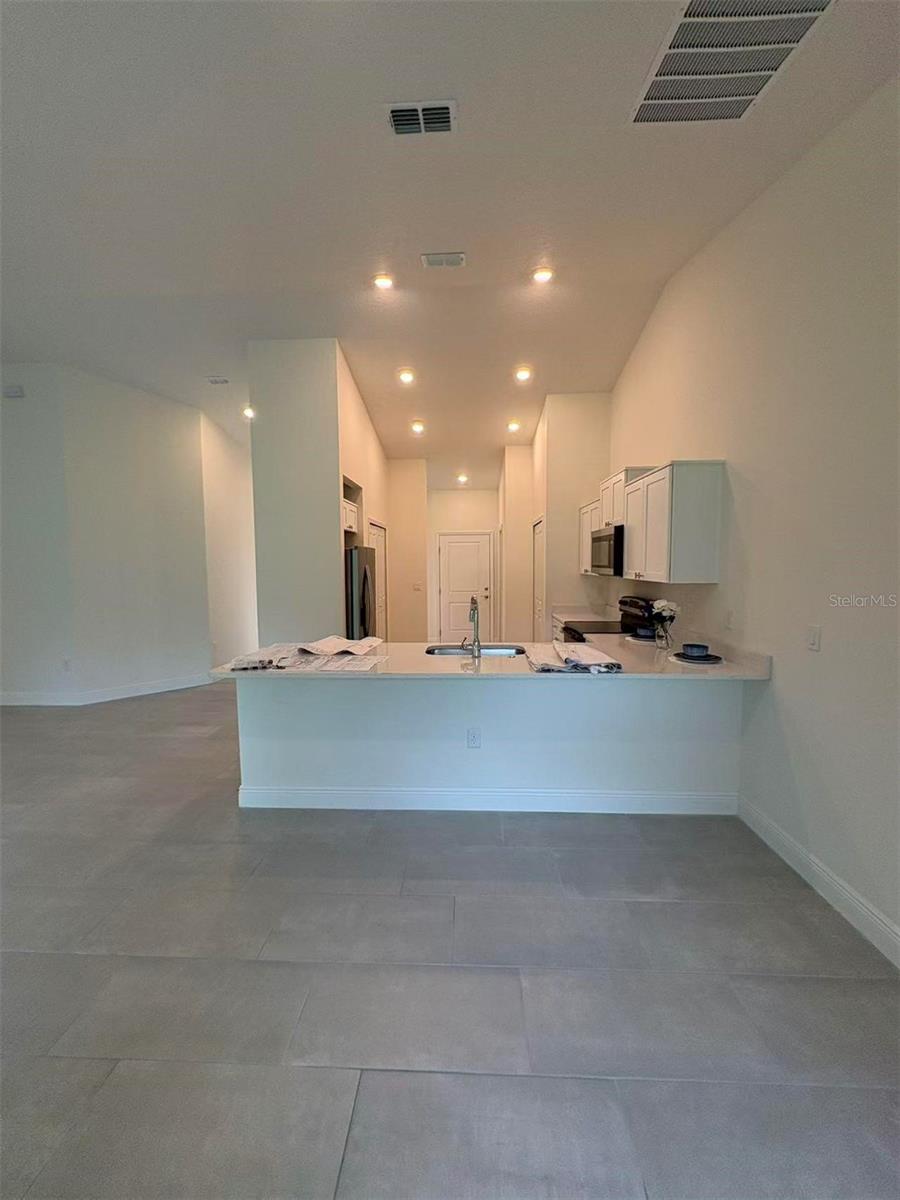 Image 27 of 34 For 2033 10th Avenue