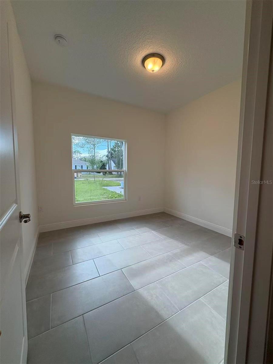 Image 29 of 34 For 2033 10th Avenue