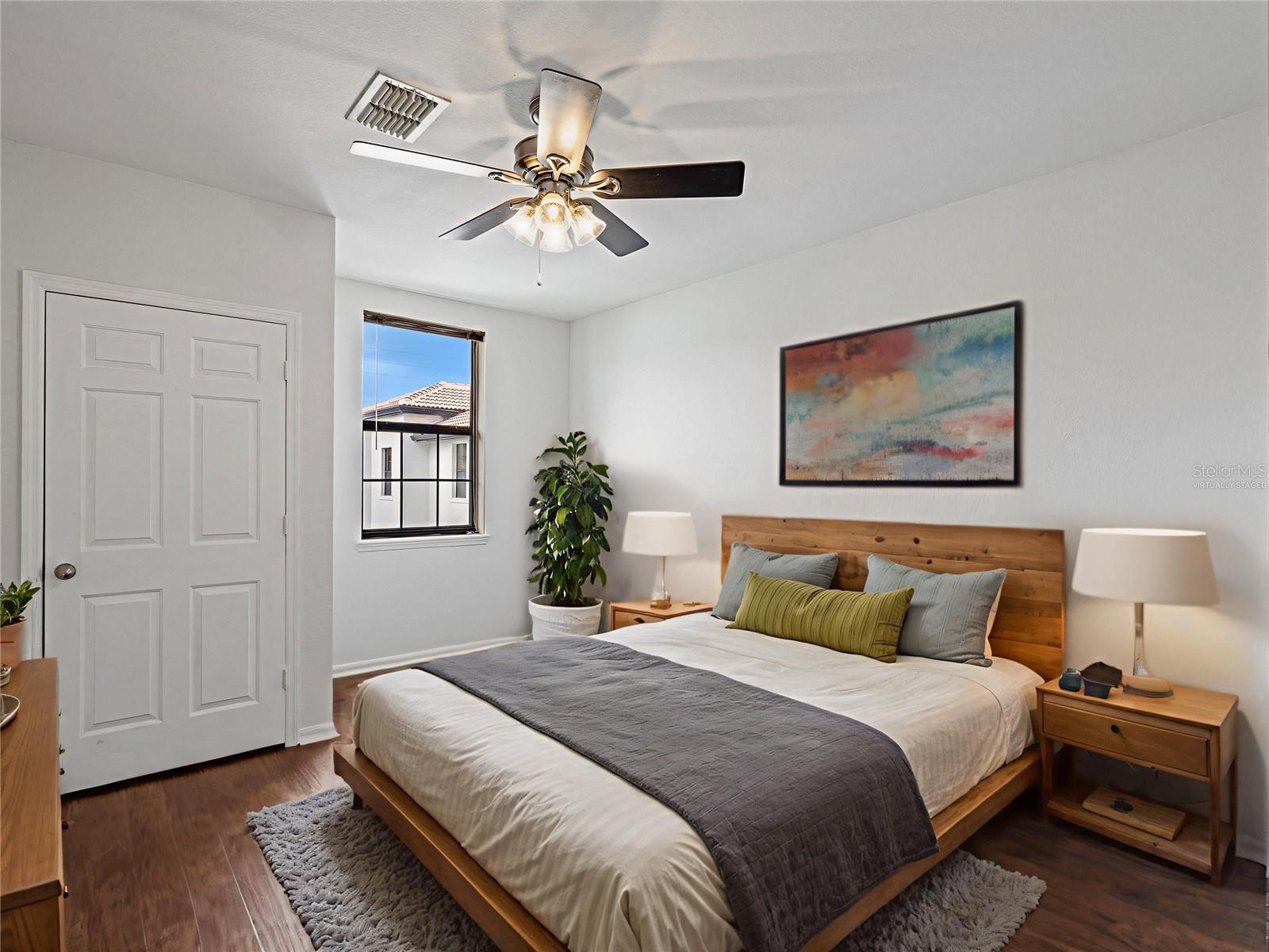 Image 13 of 40 For 5550 Michigan Street 3314