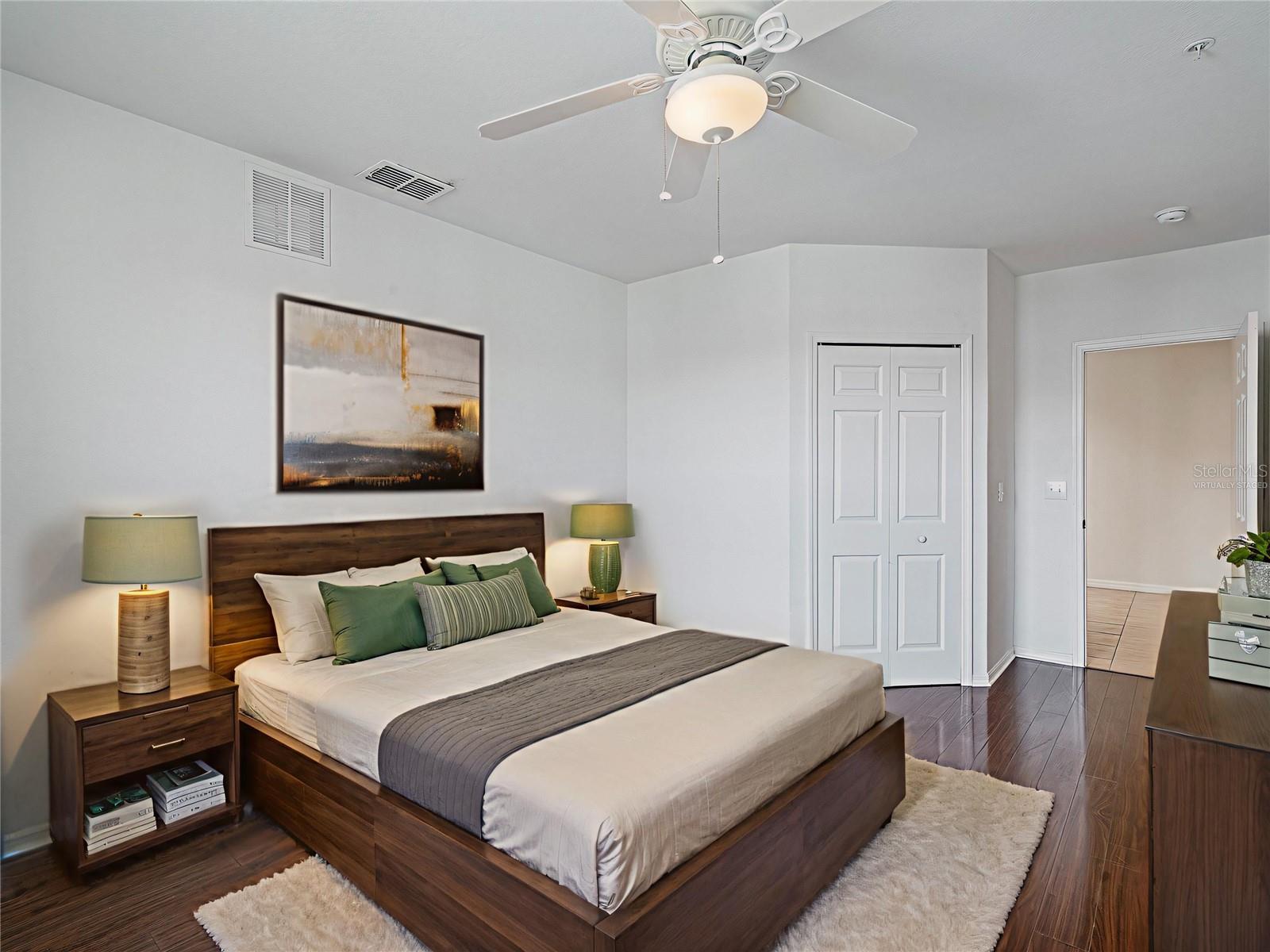 Image 18 of 40 For 5550 Michigan Street 3314
