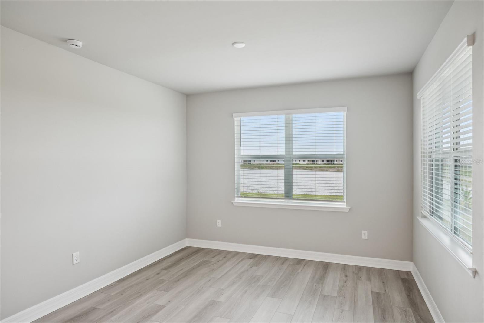 Image 17 of 44 For 16439 Seven Lakes Avenue