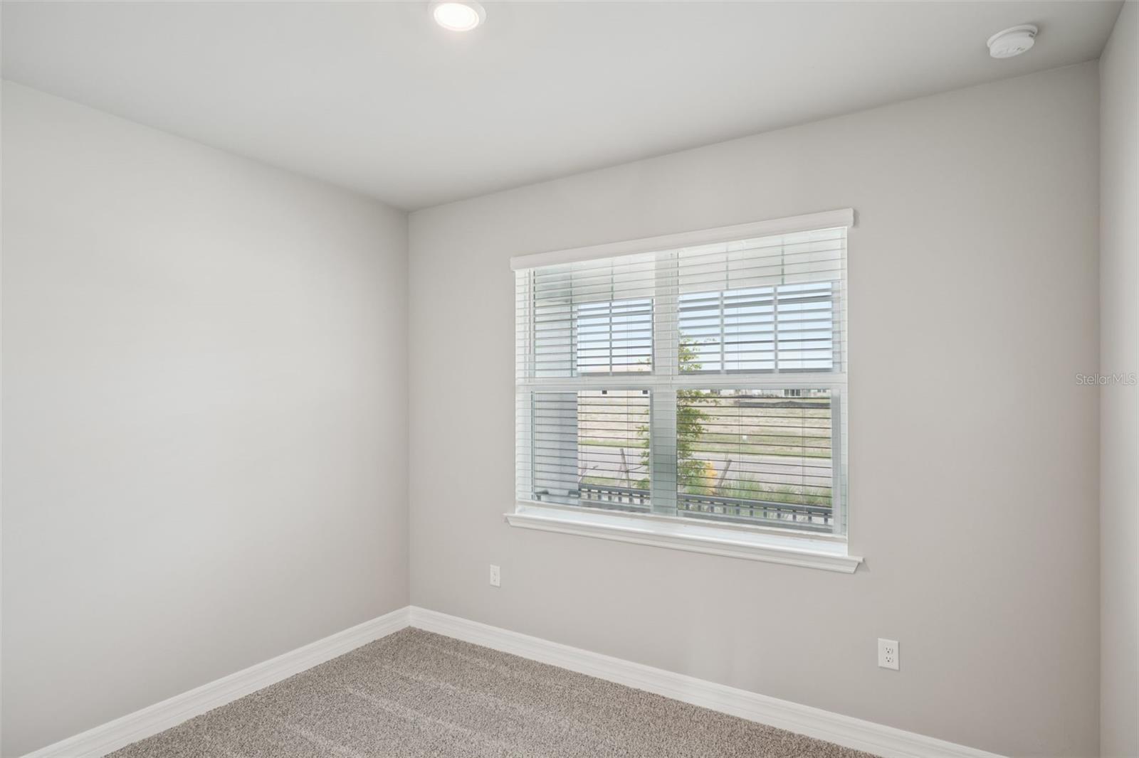 Image 18 of 44 For 16439 Seven Lakes Avenue