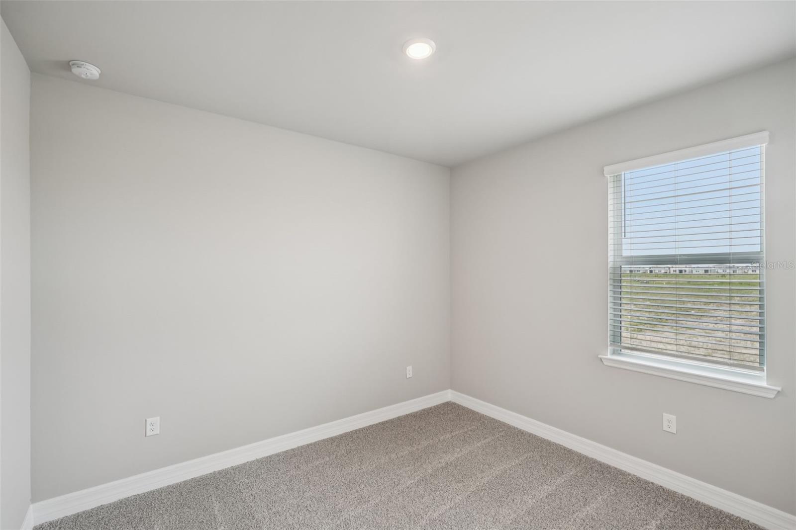 Image 20 of 44 For 16439 Seven Lakes Avenue