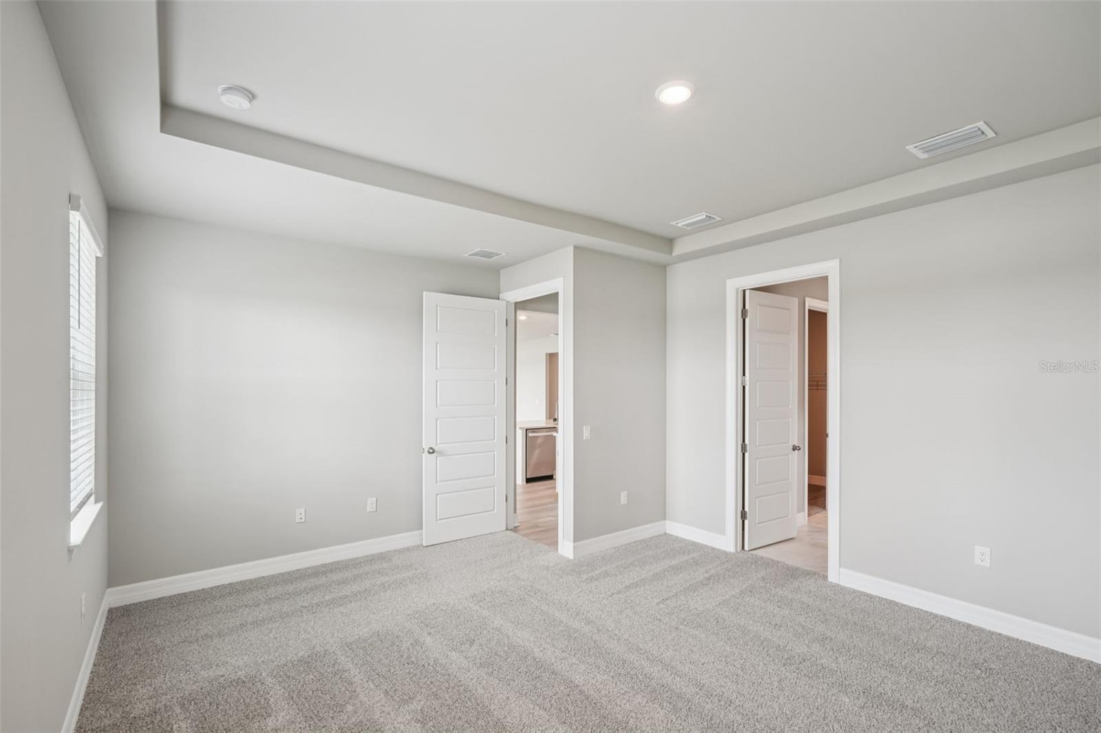 Image 22 of 44 For 16439 Seven Lakes Avenue