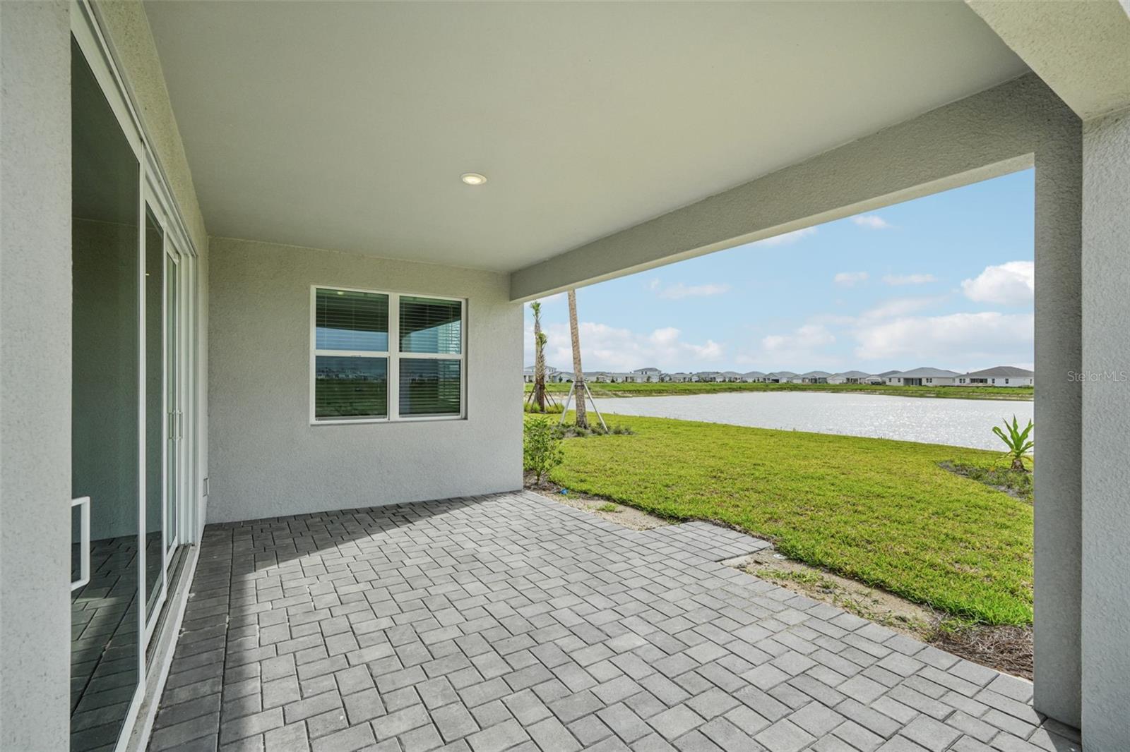 Image 32 of 44 For 16439 Seven Lakes Avenue